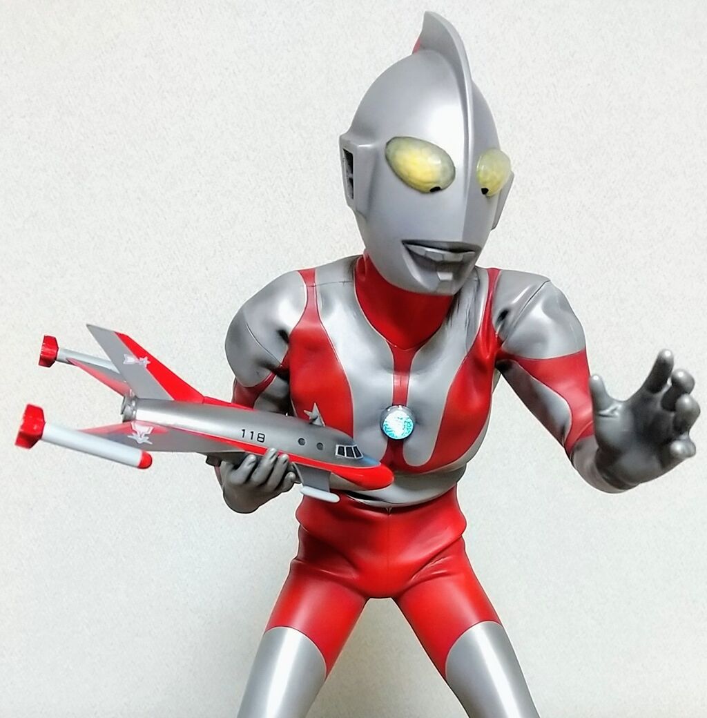 ウルトラマンの日！目とカラータイマーの明るさをリモコンで調節】G3