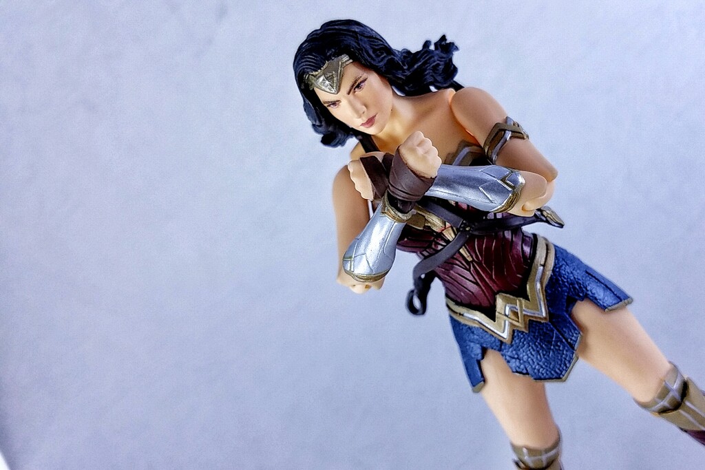 マフェックス ワンダーウーマン(ジャスティスリーグ版) レビュー