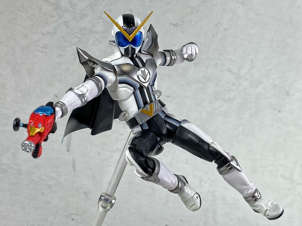 S.H.Figuarts ゼンカイザーブラック レビュー : えるけーえぬ