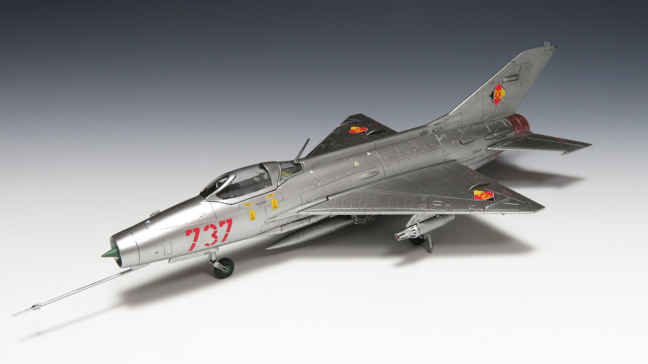 ドイツレベル 1/72 MiG-21F-13 フィッシュベッドC を作る 最終回