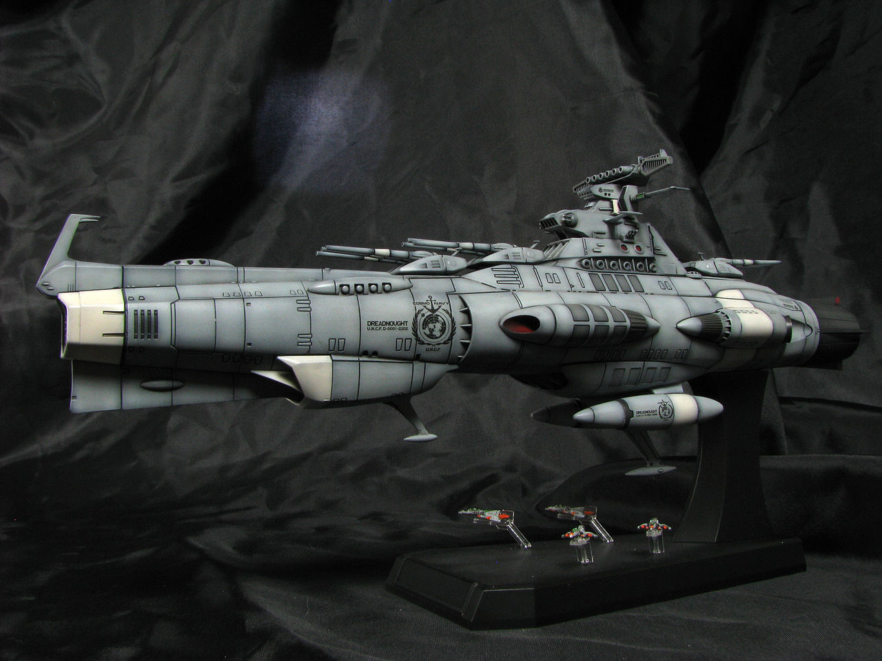 1/1000 バンダイ 宇宙戦艦ヤマト2202 主力戦艦ドレッドノート ④