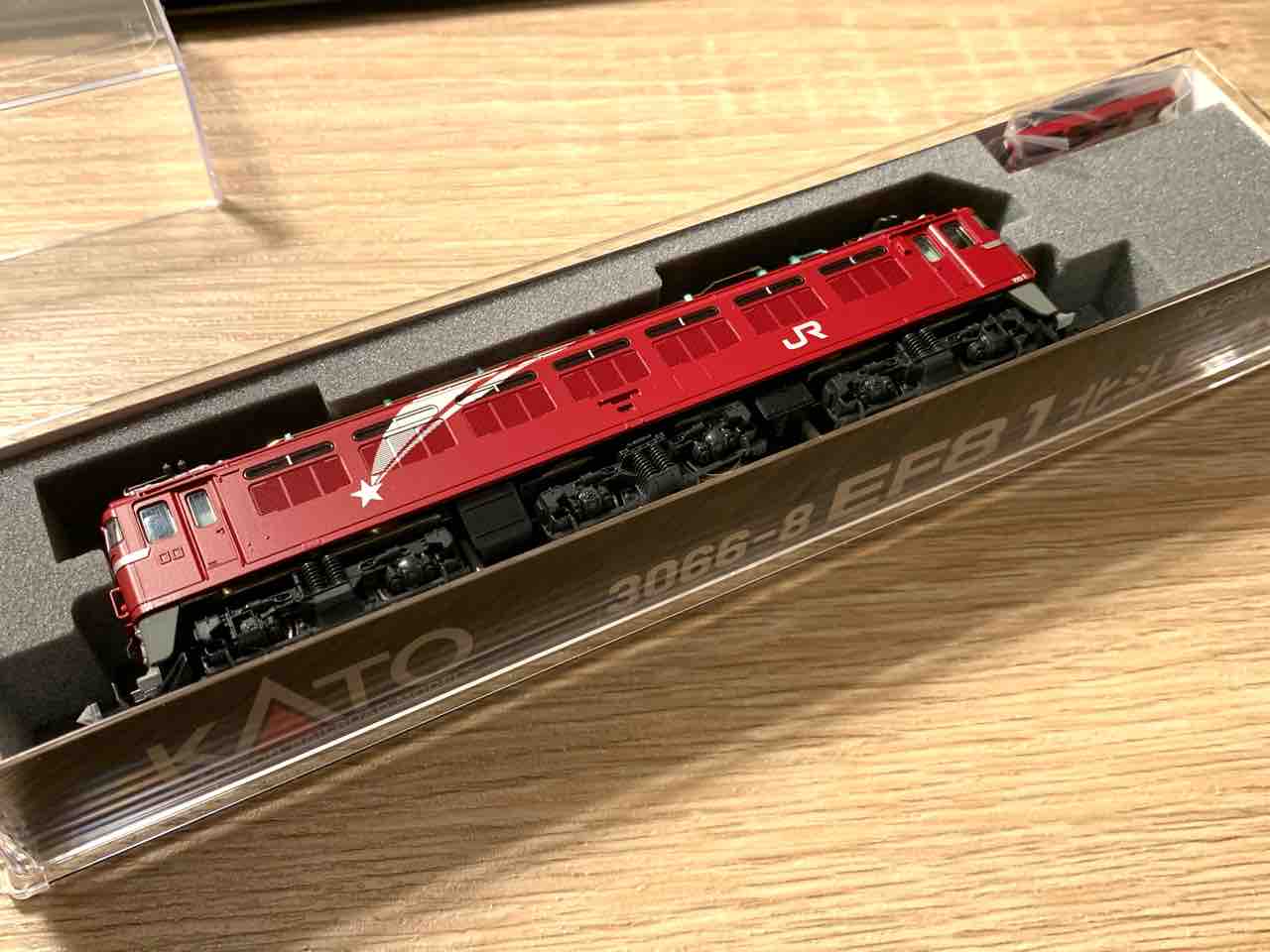 KATO EF81北斗星色 入線！ - れいるのおと