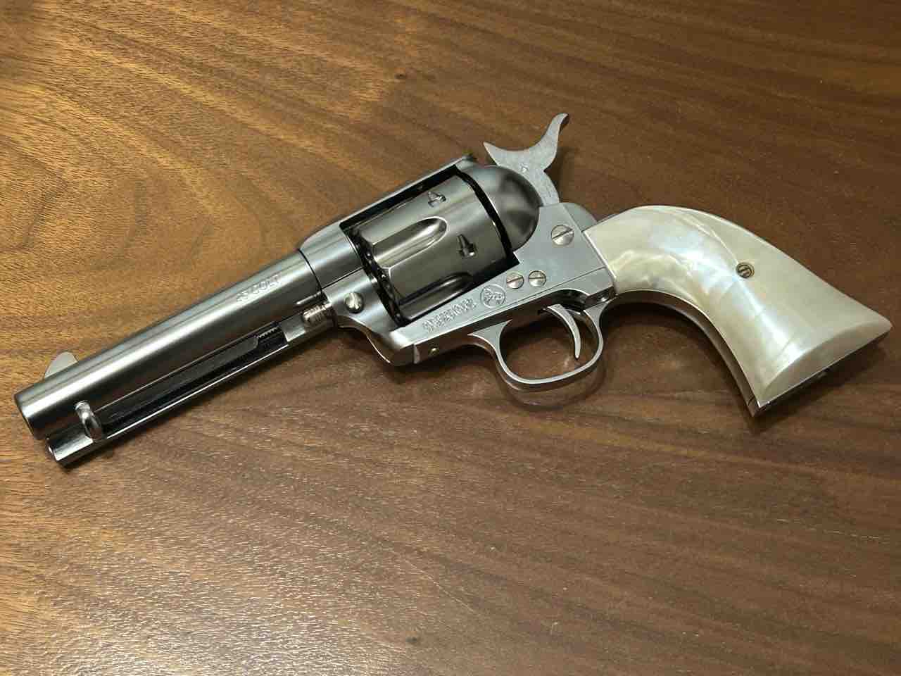 マルシン工業 SAA.45 シルバー パールグリップ : 気ままにエアガンレビュー