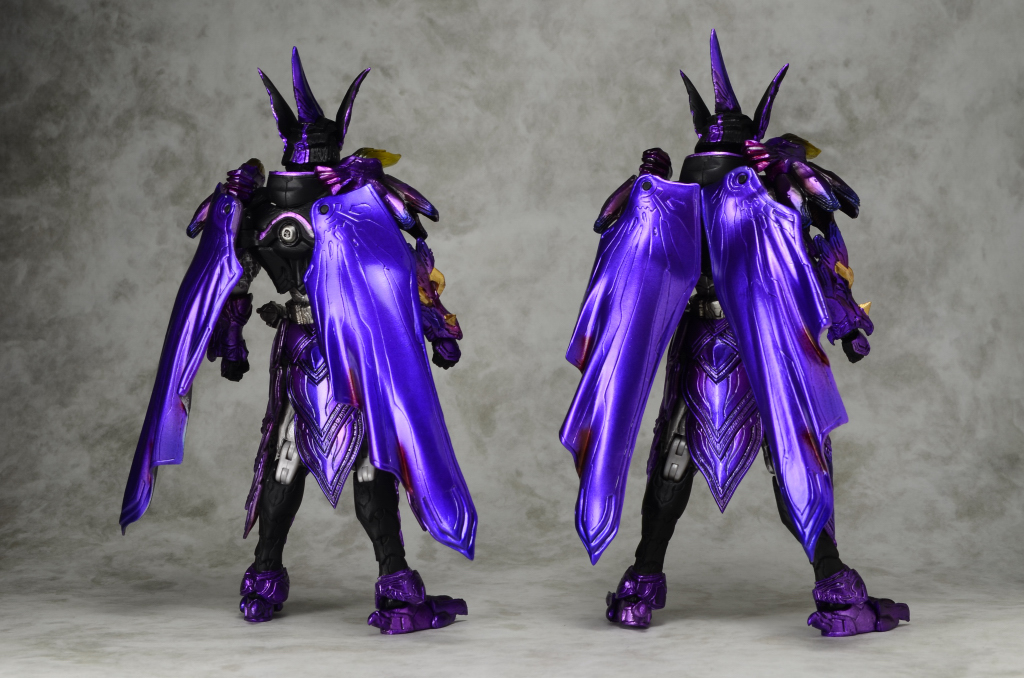 S.I.C.仮面ライダーオーズ プトティラコンボ 羽の取り付け方について