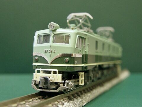 KATOの「EF58形 試験塗装機（4号機＆31号機）を並べてみました