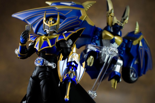 S.H.フィギュアーツ 仮面ライダーナイトサバイブ レビュー : ほっぱー