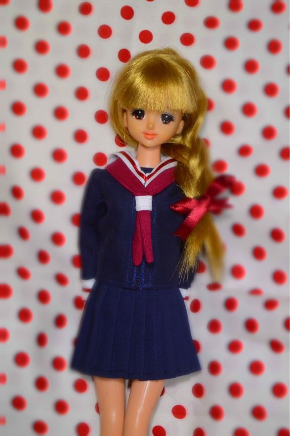 ジェニーちゃんにもセーラー服を縫いました（27cmドール用型紙付き
