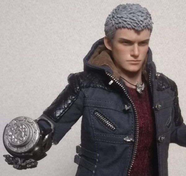 デビルメイクライ5のネロの1/6スケール可動フィギュア♪】ASMUS TOYS