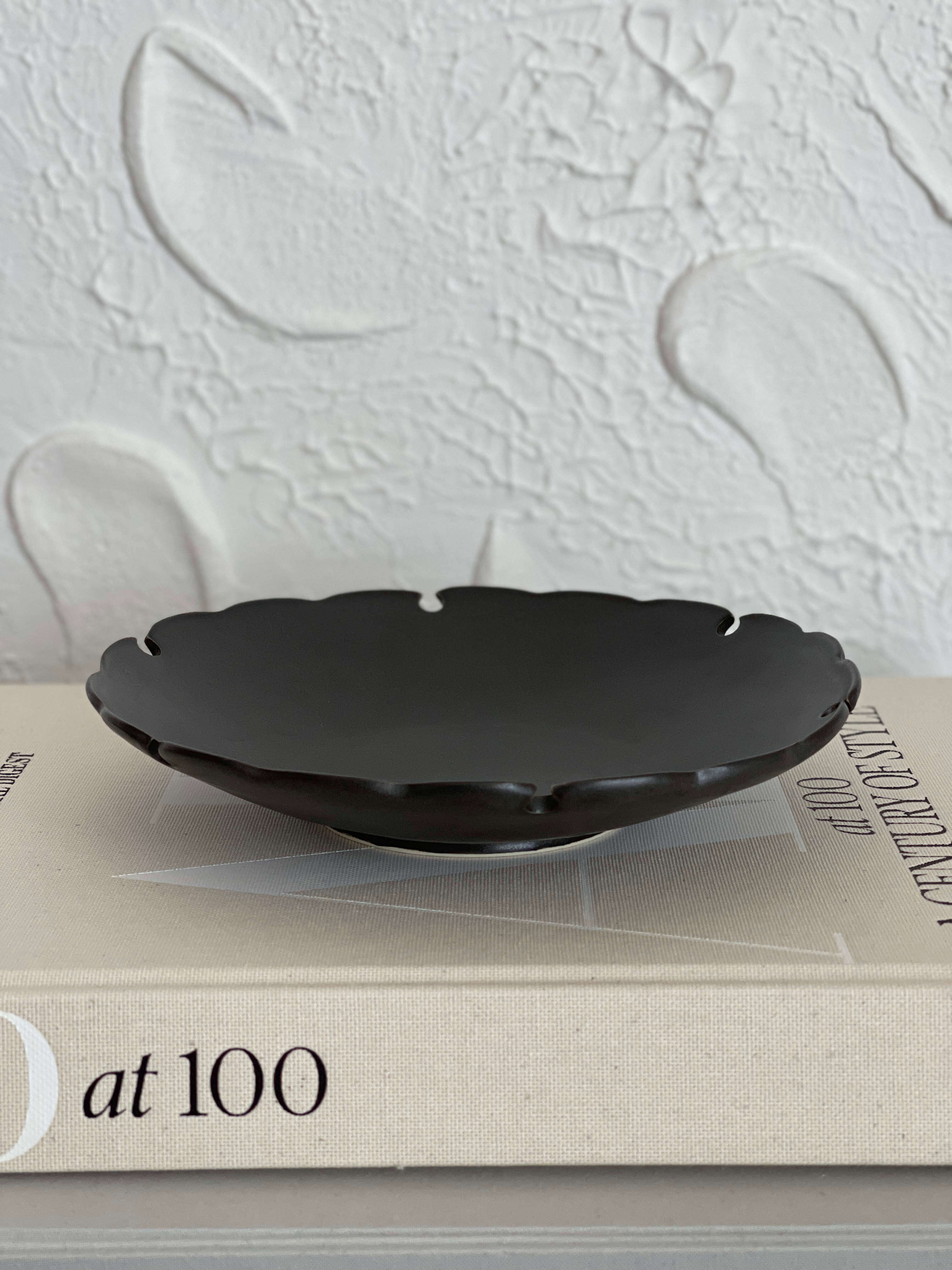 Yukiwa Plate by Yoshida Pottery – LoveÉcru