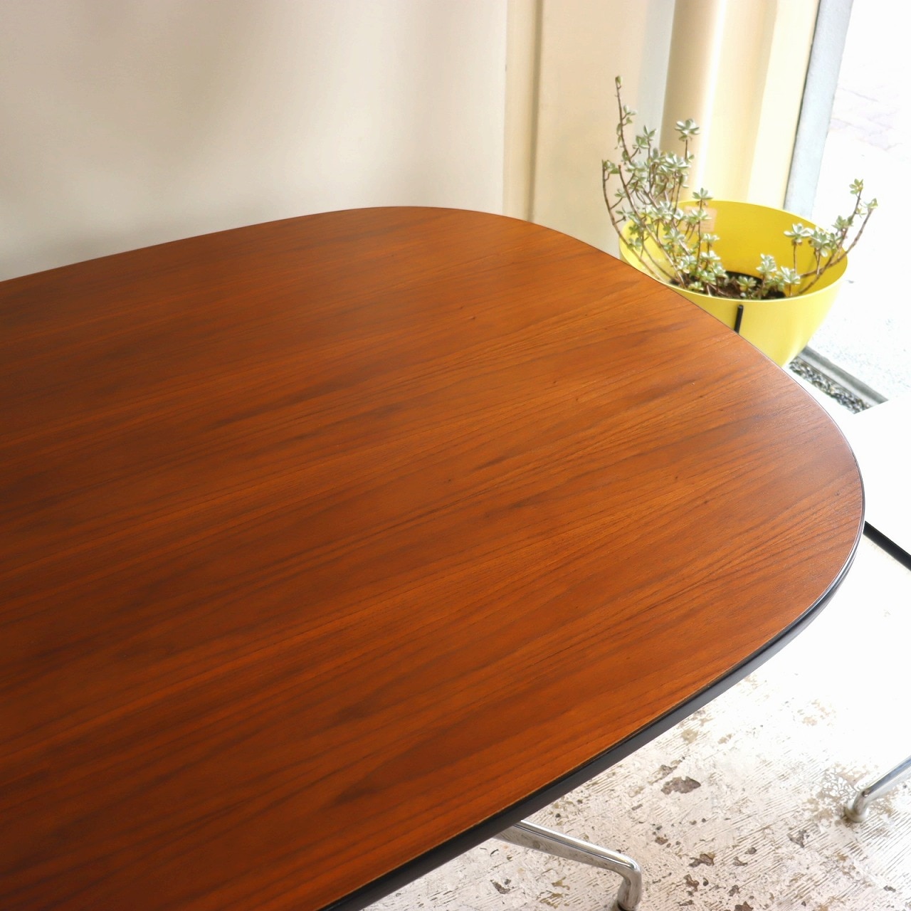 ハーマンミラー製セグメンテッドベーステーブル | ダイニングテーブル