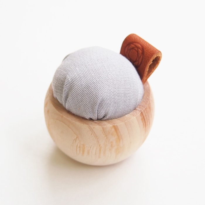 Cohana ヒノキのピンクッション 播州織 ふかがわねず GY | Cohana