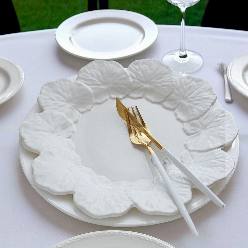 BORDALLO PINHEIRO(ボルダロ・ピニェイロ) ゼラニウム プレート27.5