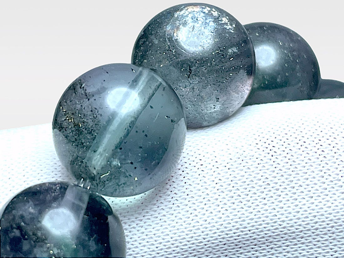 パイライトinフローライト 10mm ブレスレット