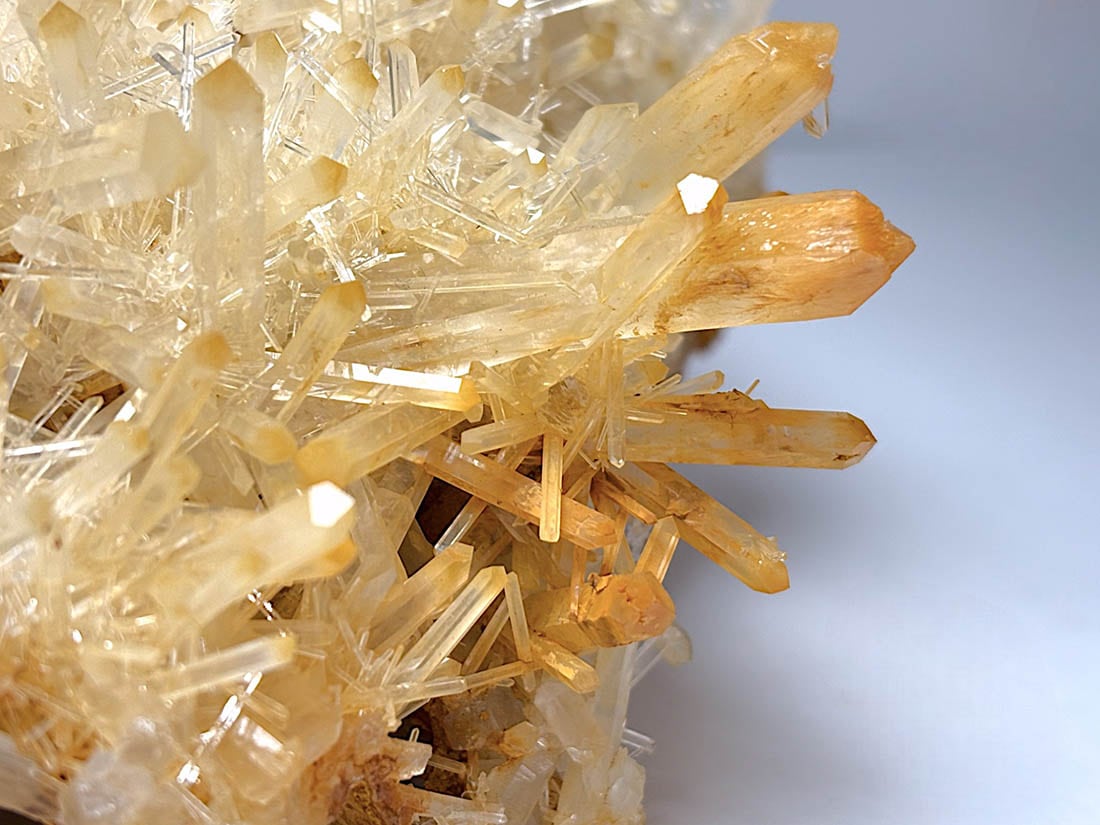 コロンビア産 マンゴークォーツ クラスター / Mango Quartz