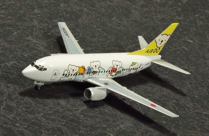 1/200 北海道国際航空（AIR DO）ボーイング737-500 ベア・ドゥ
