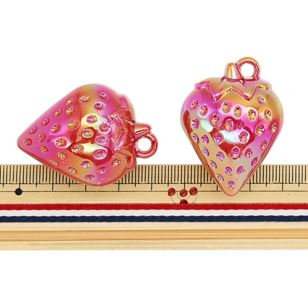 アクセサリー素材 『アクリルチャーム いちご レッド 2個入り A4713