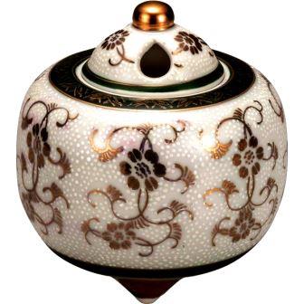 香炉/香立】九谷焼 白粒鉄仙（木箱付/送料サービス） | お香/香炉/伝統