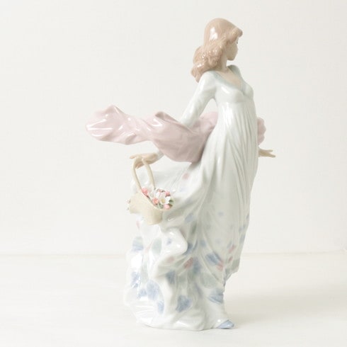 送料無料 【訳あり】【個数限定】 LLADRO リヤドロ 春の輝き 01005898