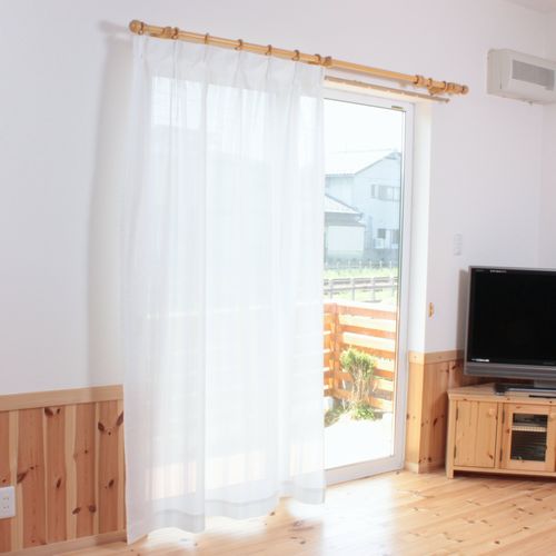 防炎ワイドストライプ柄省エネミラーレースカーテン（ホワイト