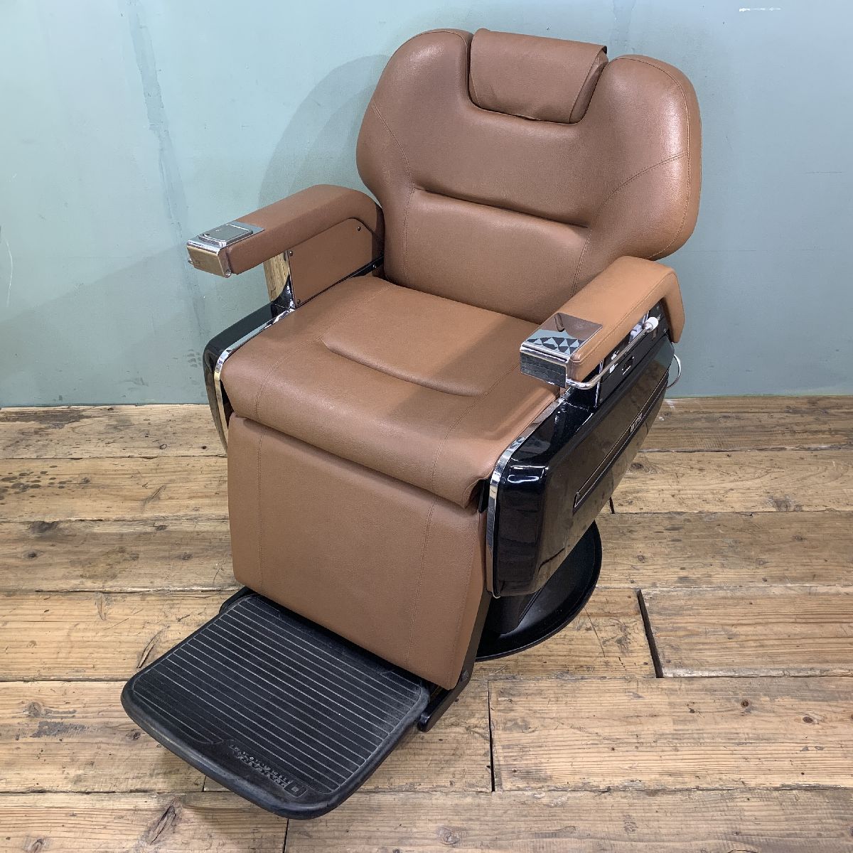 ☆タカラベルモント プロスタッフ 879 理容イス バーバーチェア レトロ