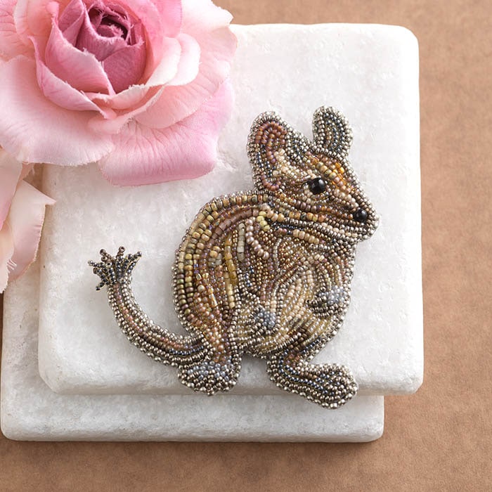 子のブローチ（デグー） 【作家：有井順子】 | アイテムで探す