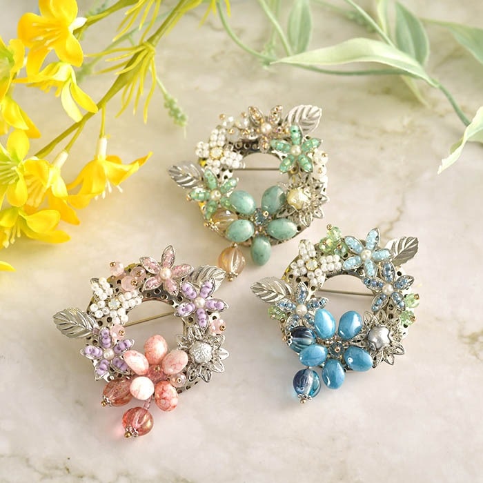 お花畑のブローチ 【作家：歌純（インピラパルレ）】 | アイテムで探す