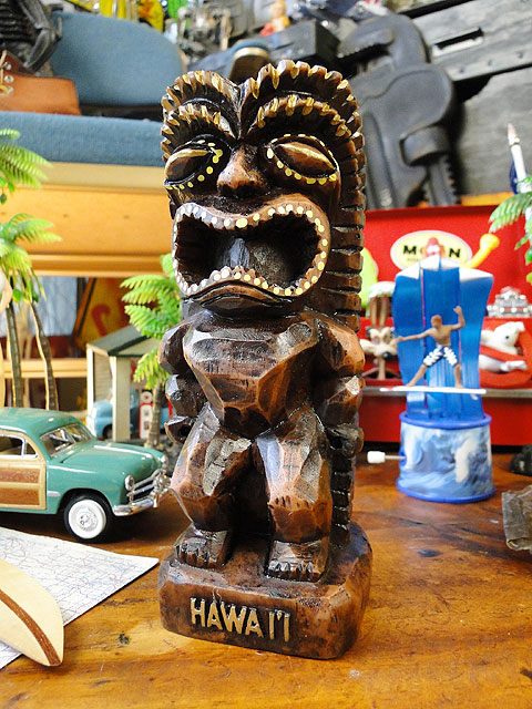 ハワイの神様 ティキ レジン製オブジェ Mサイズ （ウィナー/ダーク