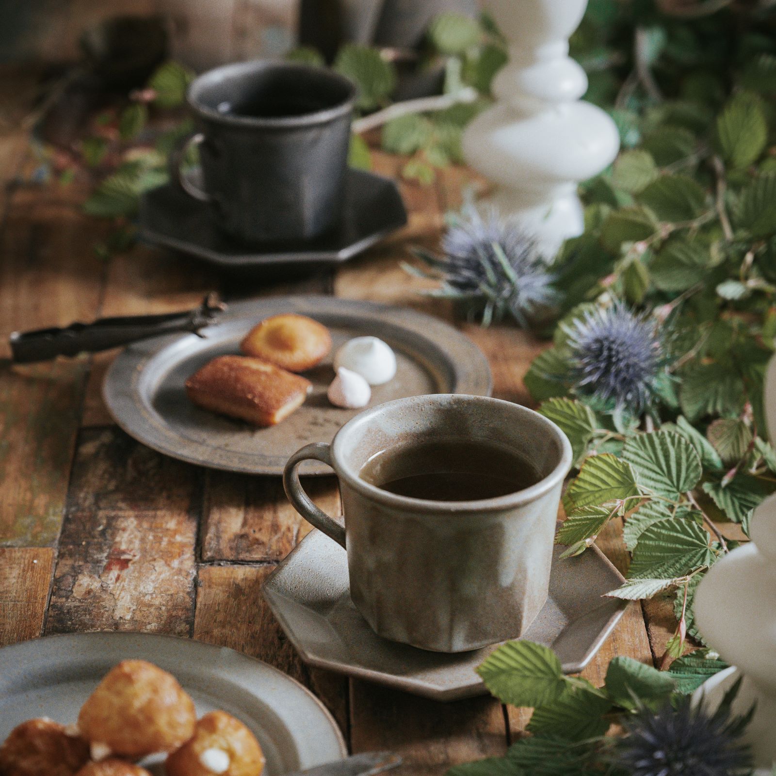 Cartier 陶器エッグカップ カラフル Cartier 陶器エッグカップ カラフル