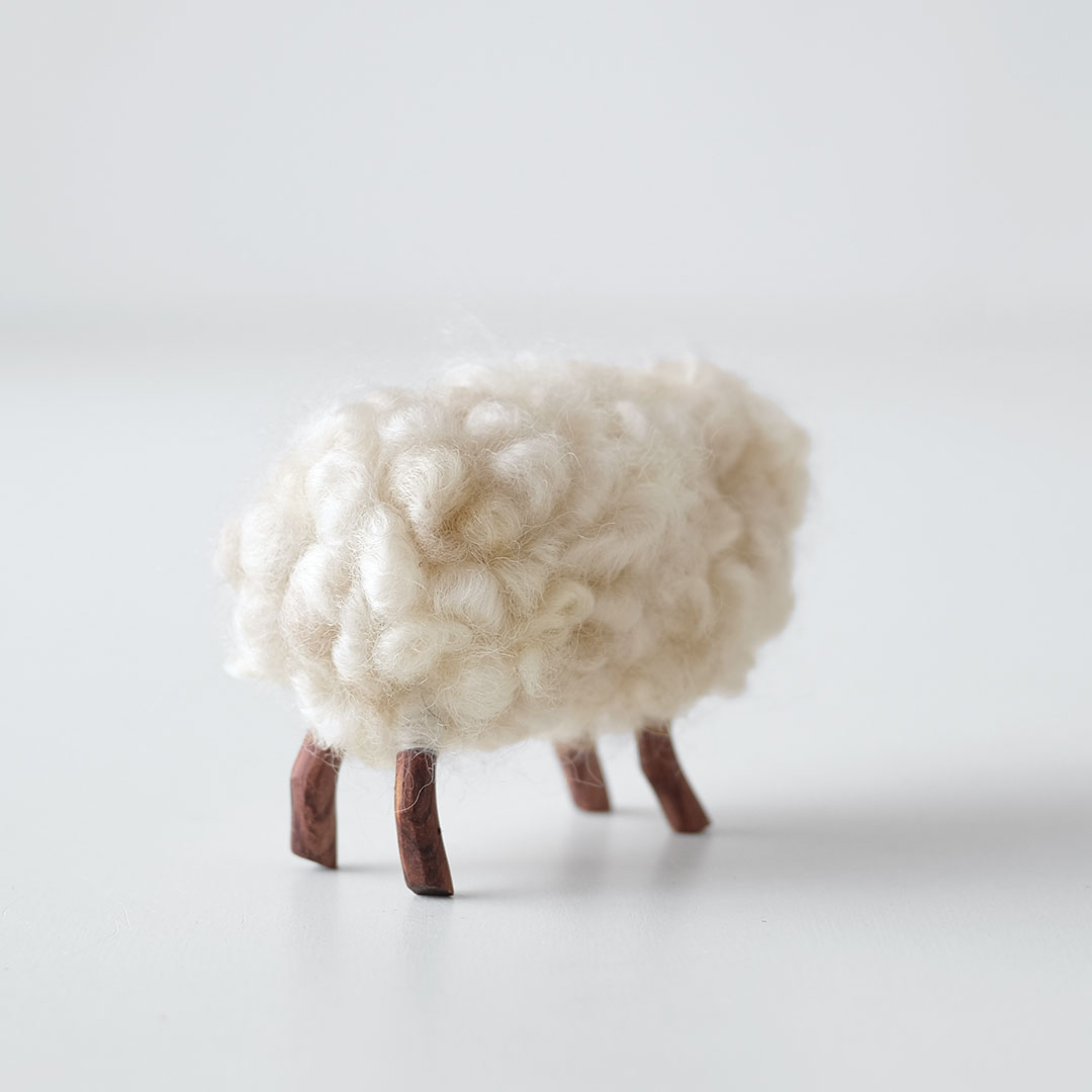羊の置物/白/小 | コリデール | 糸島くらし×ここのき 公式通販サイト