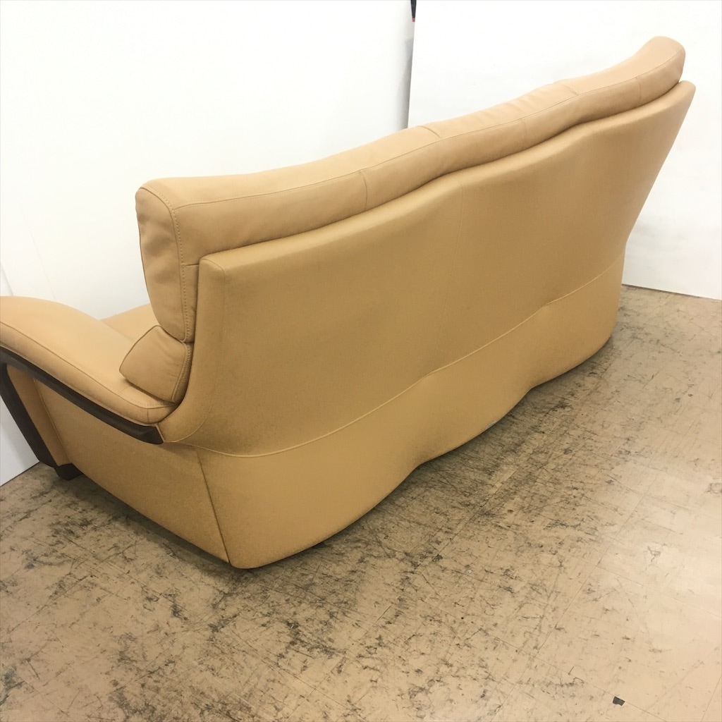 中古 人気 karimoku カリモク Chitano 本革張り3人掛けソファ キャメル