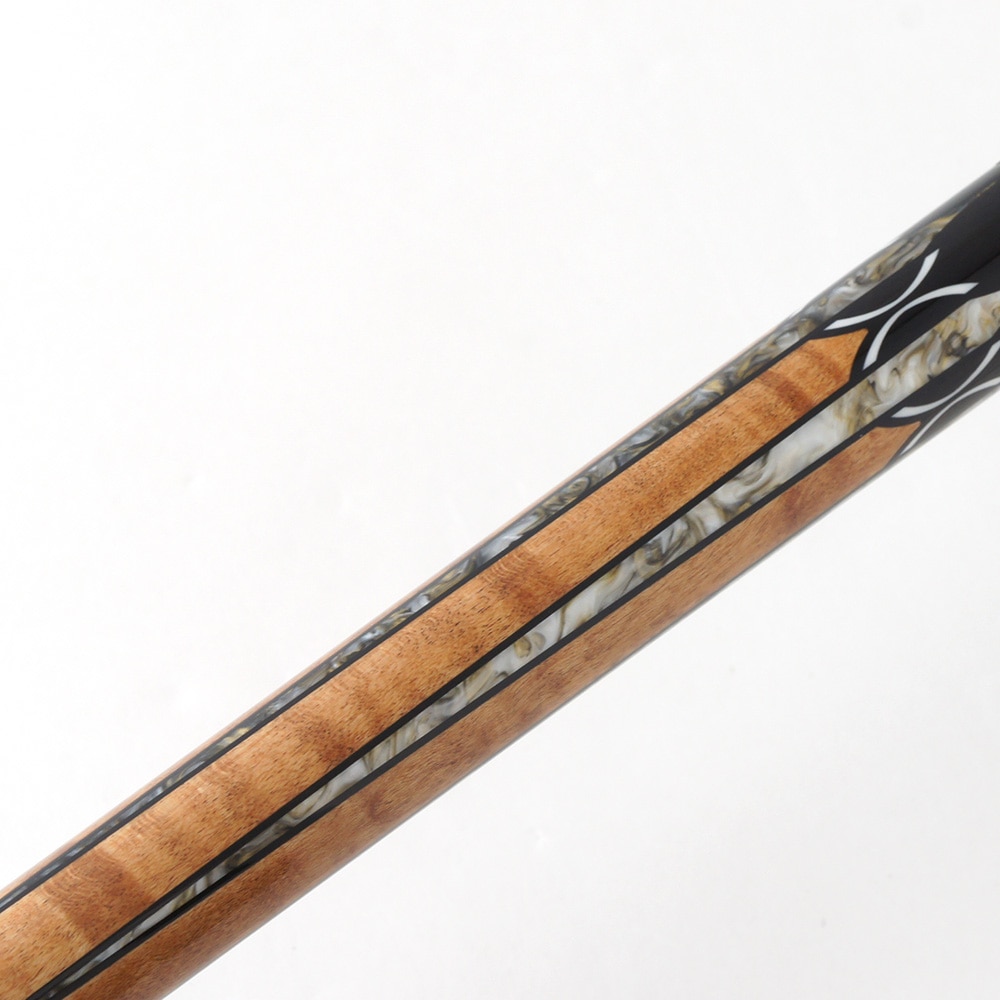 ルカシー キュー カスタム LZE66 (オリジナルシャフト) Lucasi