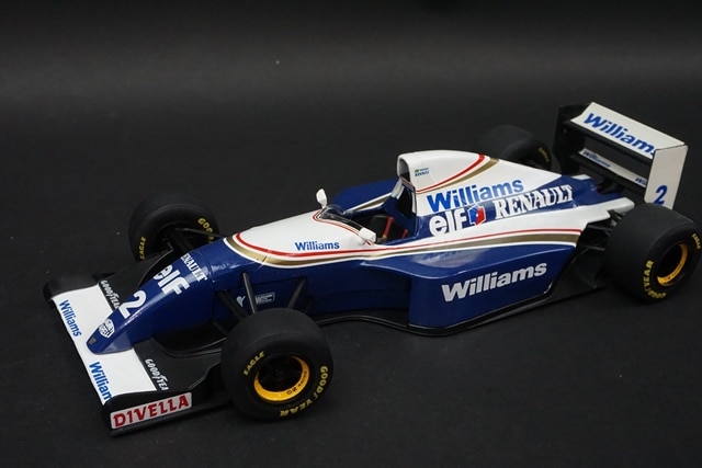 1/18 ミニチャンプス 540941802 ウィリアムズ ルノー FW16 A.セナ 1994