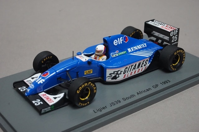 1/43 スパーク S3977 リジェ JS39 南アフリカGP 1993 #25 M.ブランドル