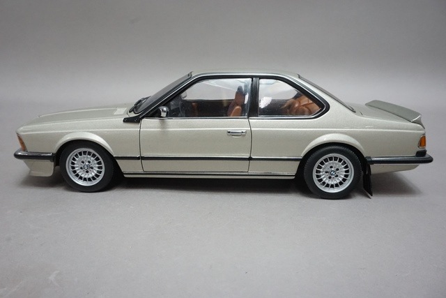 1/18 オートアート 70523 BMW 635 CSI メタリックベージュ, Boost Gear