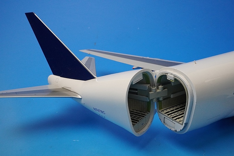 1/200 B747LCF ドリームリフター (Tail Opening) N747BC [G2BOE723