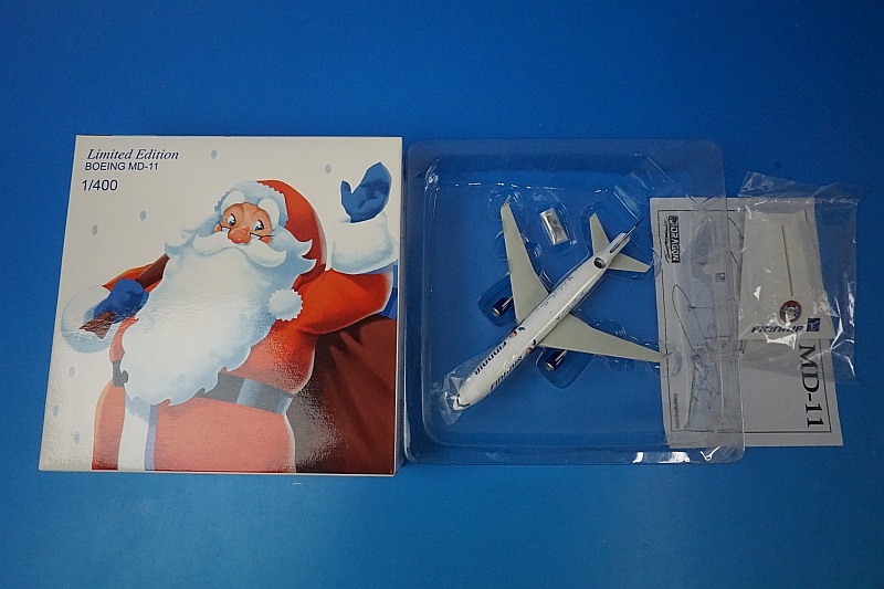 1/400 MD-11 フィンエアー サンタクロース OH-LGA ［55872］ ドラゴン