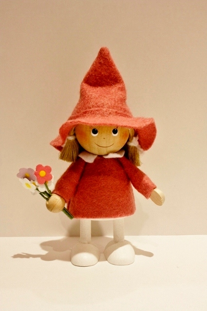 Nordic 木製人形 小人-pink | エストニア雑貨,雑貨 | ANTIKAとモダン