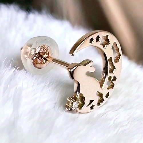 ≪SERASTINY / セラスティニー≫K10製 月うさぎ-/天然ダイヤモンド