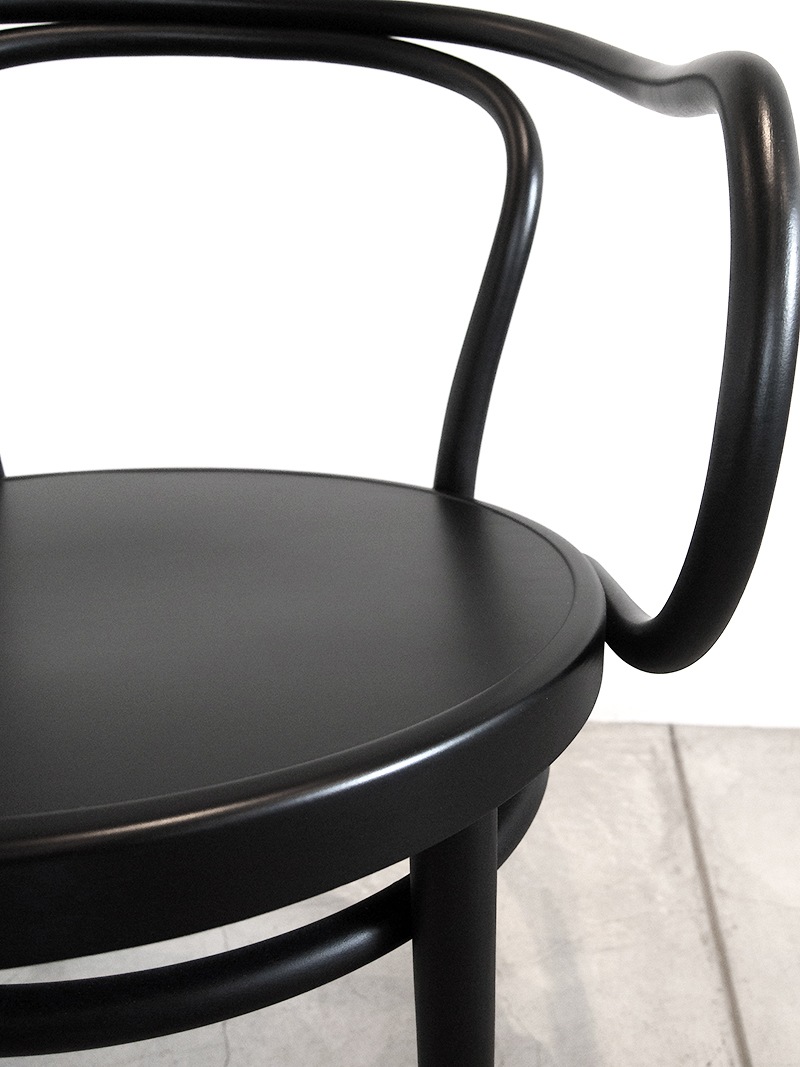 TO-30 BK ベントウッドチェア TON チェア｜イデア