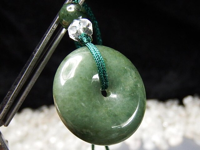 濃い緑ひすい本翡翠ジェダイト天然石丸平安扣ペンダントネックレス平安