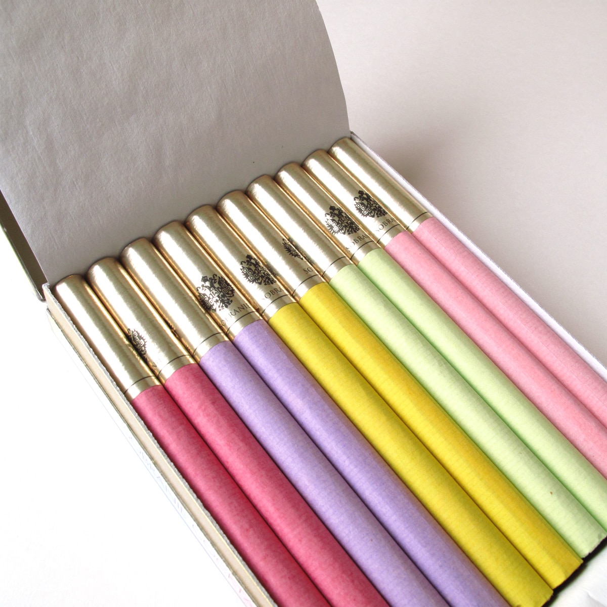 ソブラニー・カクテル｜世界のたばこ通販