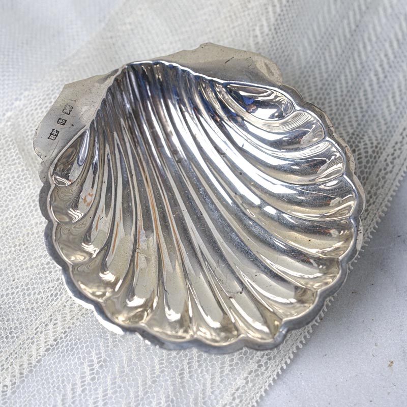 イギリススターリングシルバーのシェル型ソープディッシュ1900年代頃