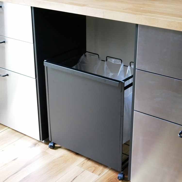 目隠し分別ダストワゴン タワー 3分別／ブラック｜キッチン用品