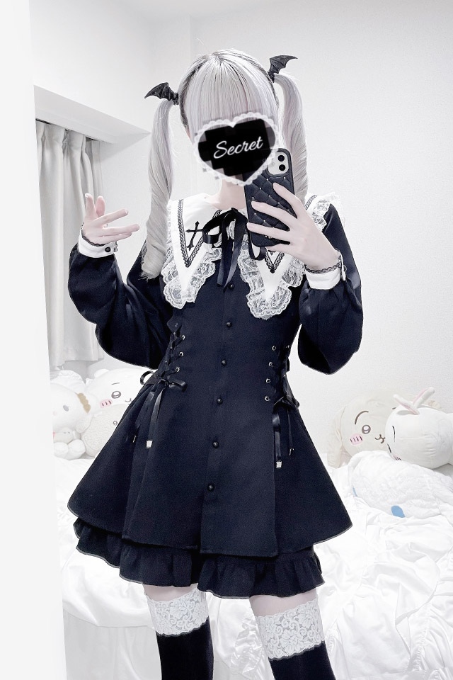 MA*RS】【二点セット】スピンドル付きクロス刺繍セットアップ