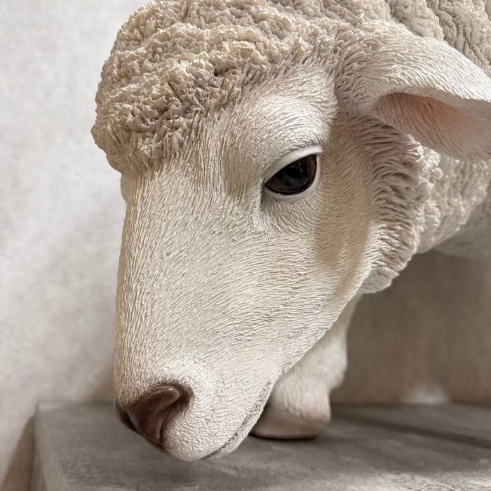 置物 餌を探す羊 特大 高さ55.5cm woobia ウービア 大きい かわいい