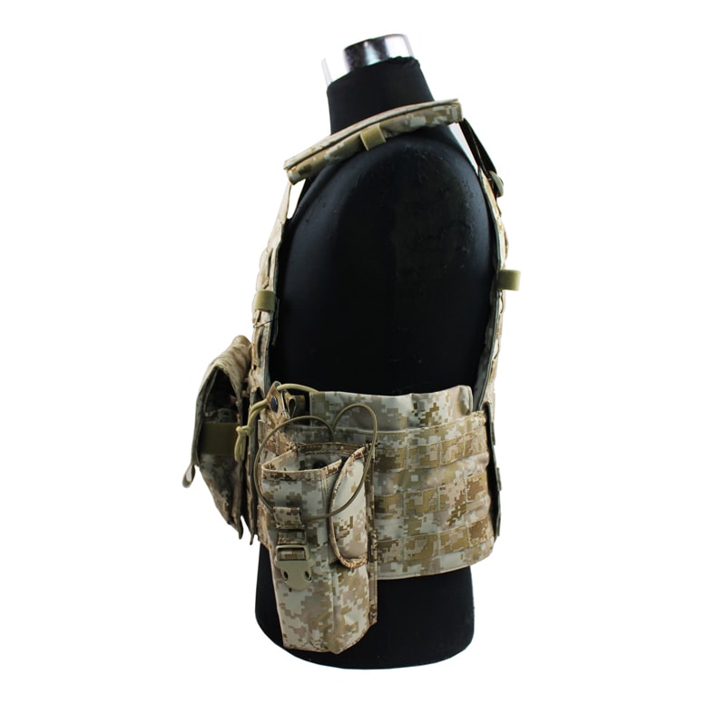 EMERSON LBT6094Aスタイル プレートキャリア 3ポーチ付 AOR1