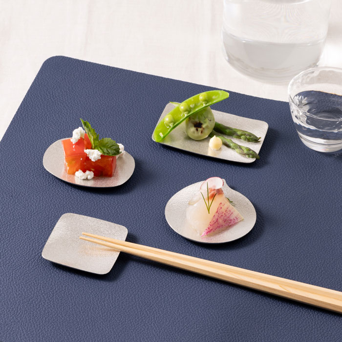 小長皿 - 布目・氷割｜錫製雑貨・酒器の通販は能作オンラインショップ