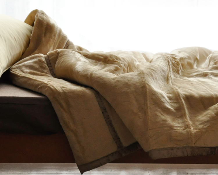 オーラ HeatRay プレミアム 掛毛布＜シングル＞ オーラストーン 天然