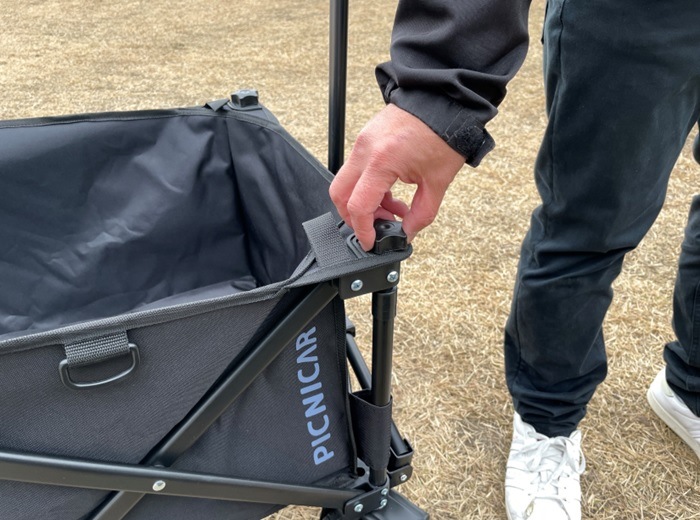 折りたたみ式ビカクラック 1000mm x 960mm 製品情報】CAF-4TEXA タフキャリー ： はしご、脚立の株式会社ピカ