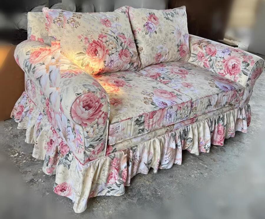 2月25日まで！特別15％値引！条件は要問い合わせ！～ロココ調ソファ